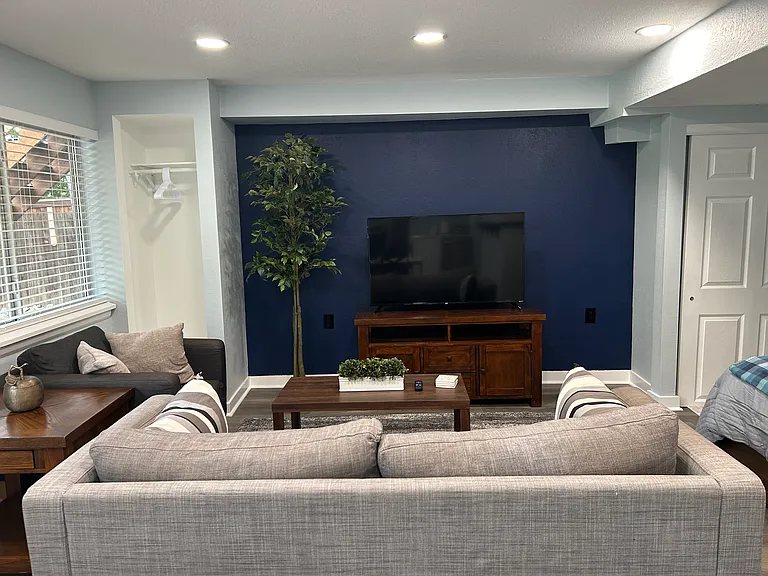 4922 N Silverlace Dr #1 — Photo 4