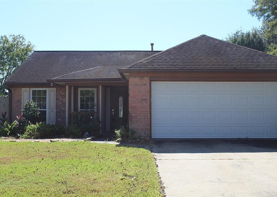 1st image of 9808 Brookview Dr