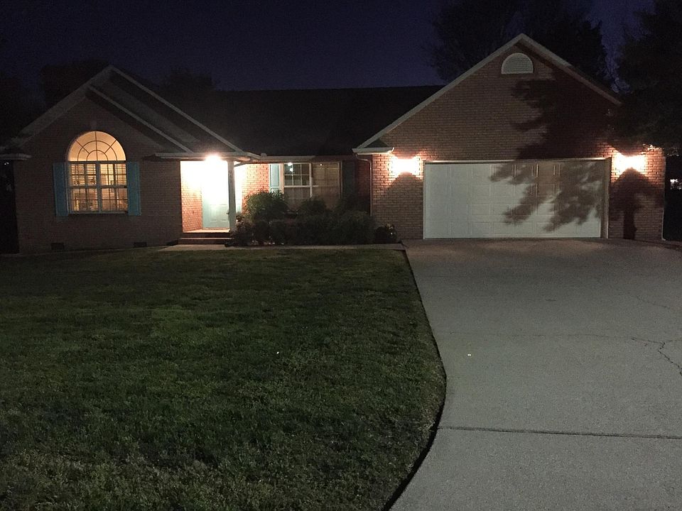 2nd image of 941 Meadow Oaks Dr