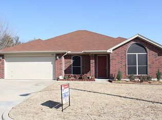 4900 Dax Dr, Fort Worth, TX 76135