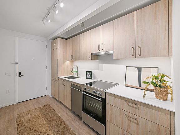 3rd image of 12 Halsey St #620