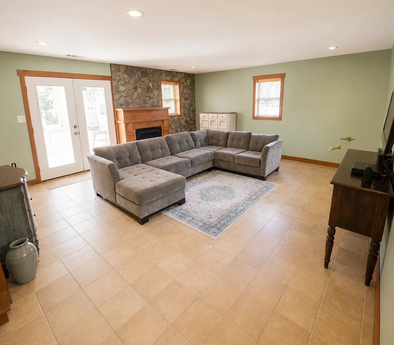 2 bed, 1688 sqft, $2,500 — Photo 3