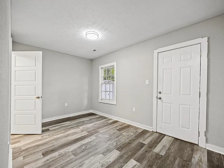 1601 Camden Rd — Photo 23