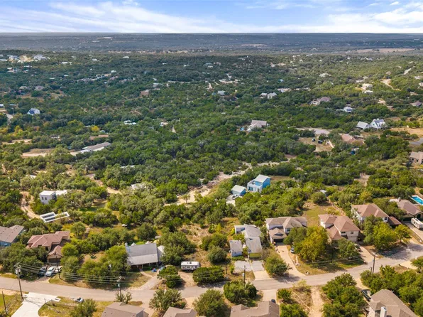 17511 Panorama Dr, Dripping Springs, TX 78620