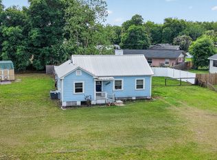 431 Edgewater Ave, Umatilla, FL 32784