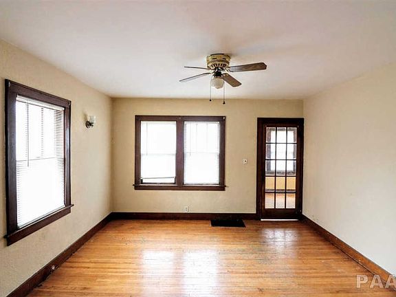 3rd image of 1109 S 10th St