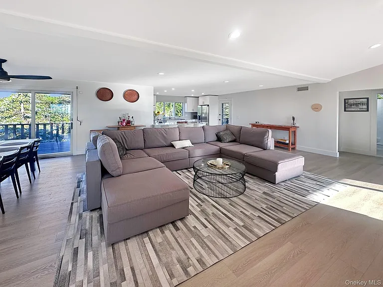 1225 Leeton Dr — Photo 7