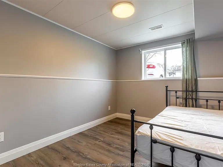 1044 Lena Ave #LOWER — Photo 10