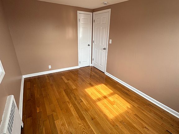 3rd image of 40 Carnegie Ave Floor 2
