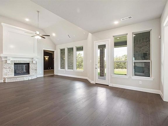 5th image of 820 Haverford Ln