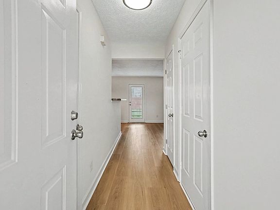 2nd image of 919 Tapoco Ct