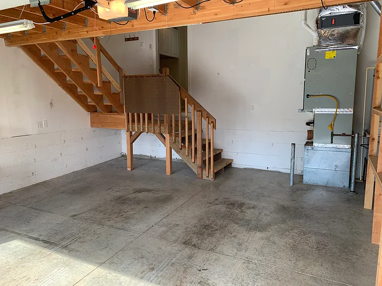 2895 Vintage Ave SE — Photo 46