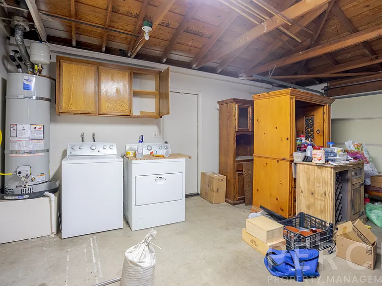 2510 E Devonshire Ave — Photo 21