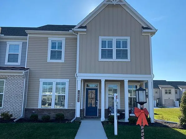 10811 Porter Park Ln, Glen Allen, VA 23059