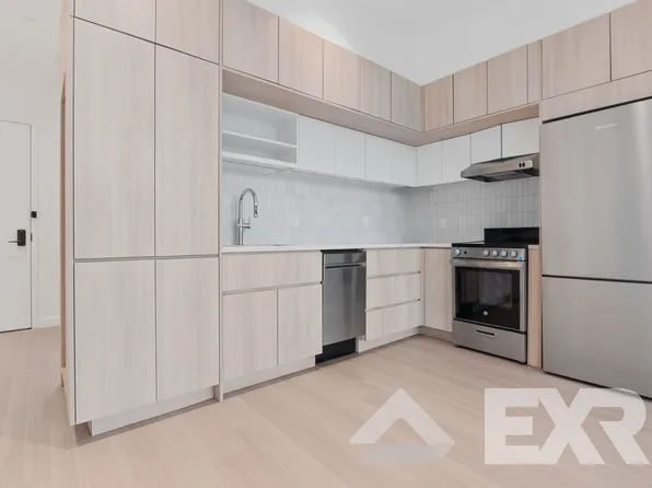 33 4th Street image 3 of 16