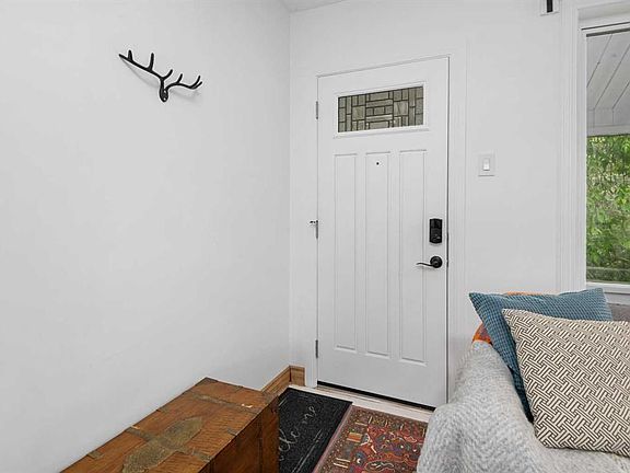 5th image of 2521 NE 16a St NW