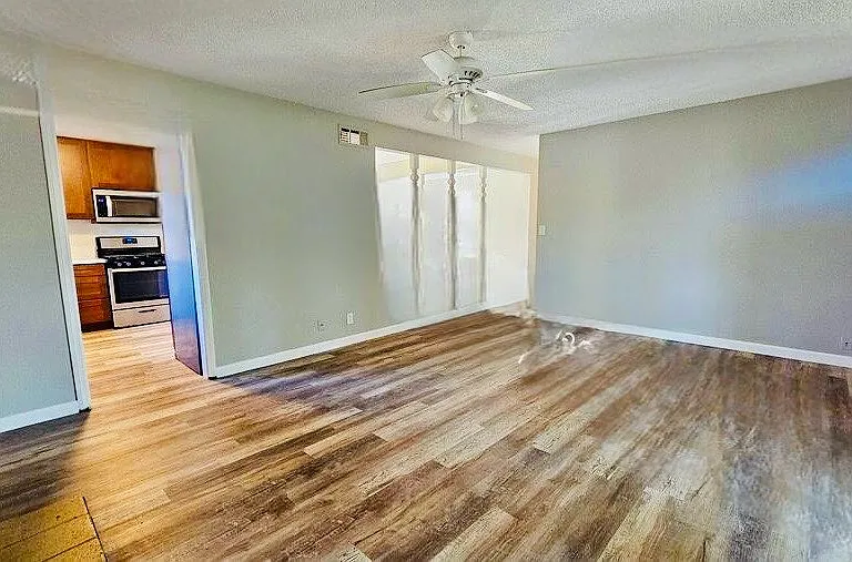 614 Daisy St — Photo 20