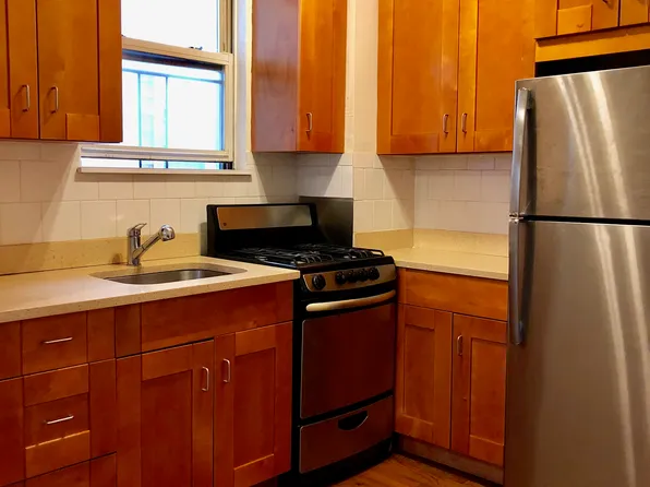 25-09 Astoria Boulevard image 1 of 16