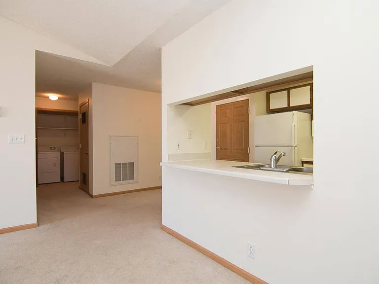 Northbrook Apartments — Photo 90