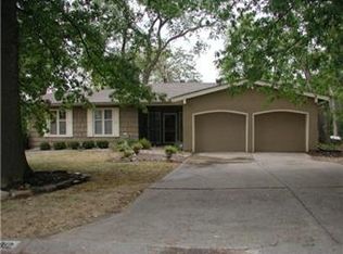 9812 Lydia Ave, Kansas City, MO 64131