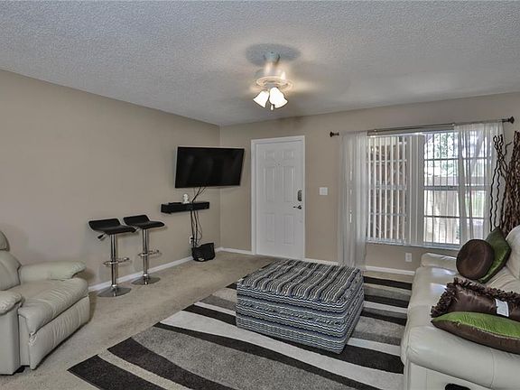 4th image of 523 Falkirk Ave