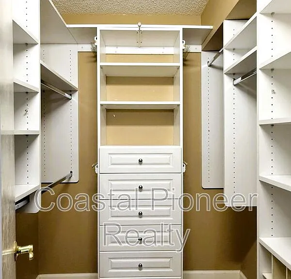 2614 Cove Cay Dr #204 — Photo 17