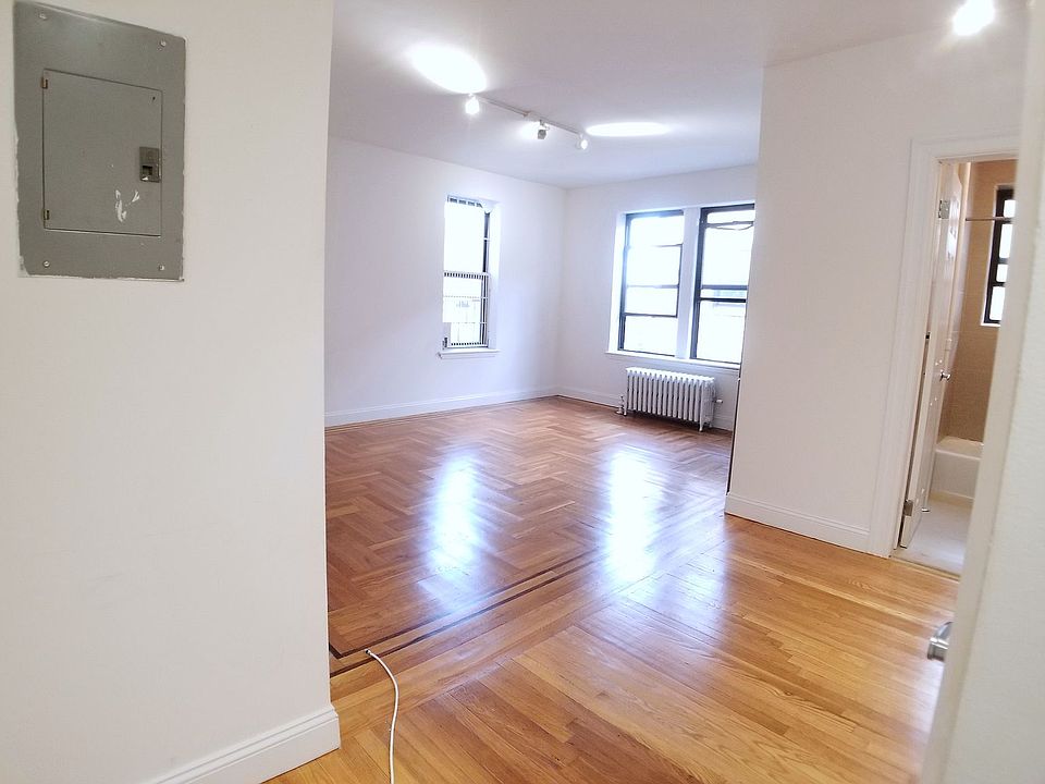 1st image of 464 Clinton Ave APT 6G