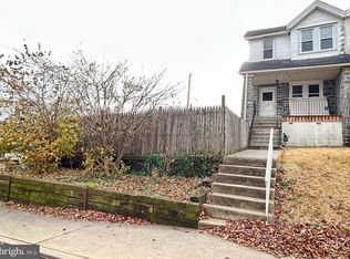 7502 Parkview Rd, Upper Darby, PA 19082