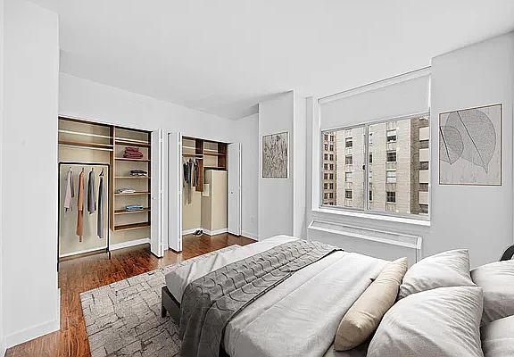 3rd image of 100 John St APT 2120