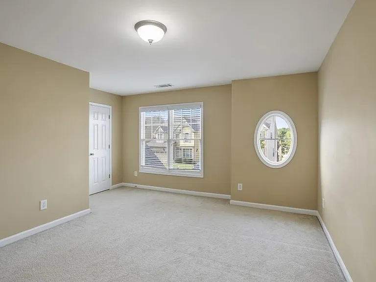 434 Reynoldston Way — Photo 15
