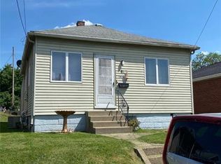 1422 3rd St, Natrona Heights, PA