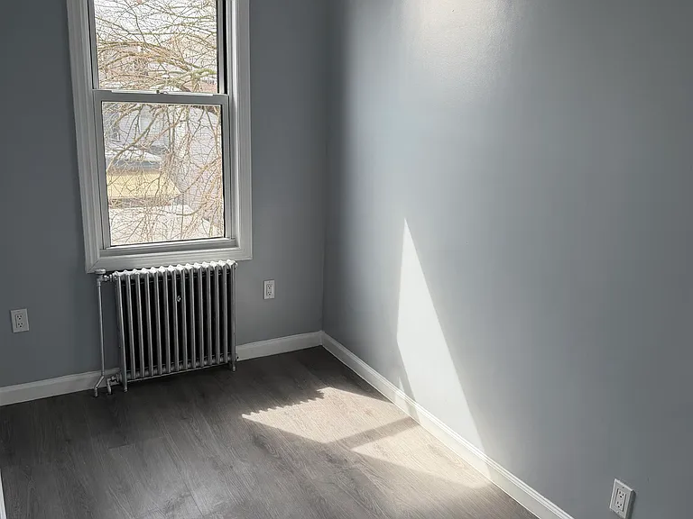 419 4th St #2 — Photo 18