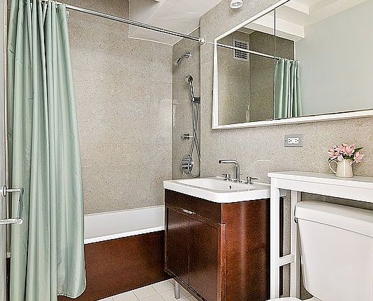 4th image of 401 E 65th St APT 14I