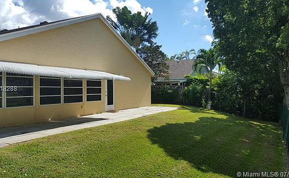 4th image of 1082 NW 6th Ave