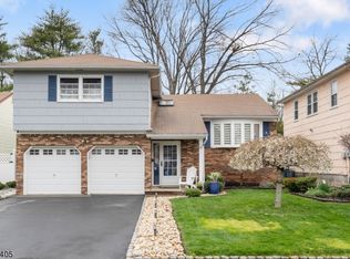 84 Reinhold Ter, Union, NJ 07083