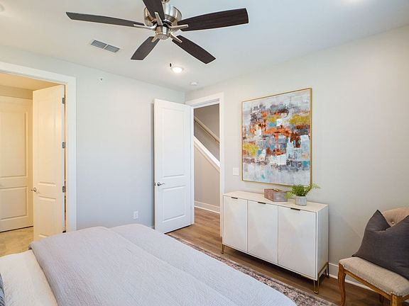 3rd image of 30 Lynn Ln Unit 1001
