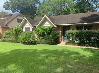 2704 Peach Ln, Pasadena, TX 77502