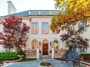 1371 Lakewood Dr, Lake Forest, IL 60045