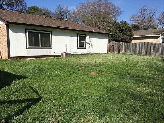 3rd image of 507 Westover Dr