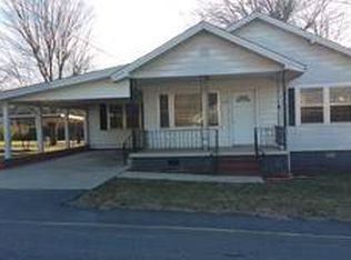 118 Woodrow St, Pickens, SC 29671