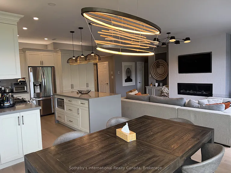 658 Johnston Park Ave — Photo 10