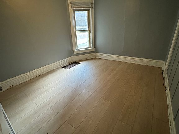 4th image of 1600 E Kane Pl #A