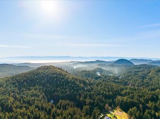 405 Hazlitt Creek Rd, Highlands, BC V9E2A3