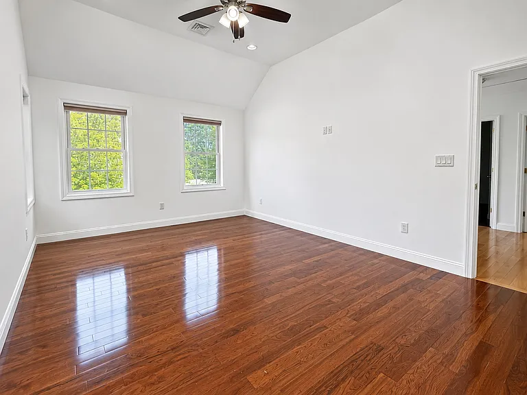 10 Clement Rd — Photo 7