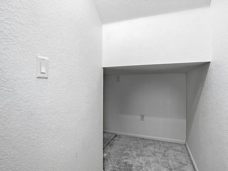 9640 Reunion Pkwy — Photo 16