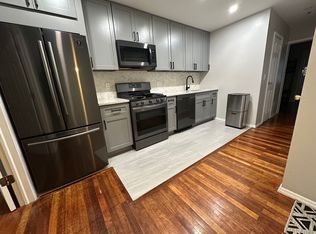 233 Grand St APT 3R, Hoboken, NJ 07030