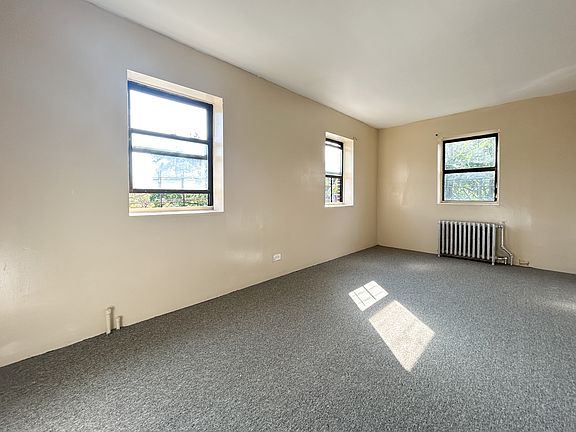 4th image of 1181 E 214th St APT 3C