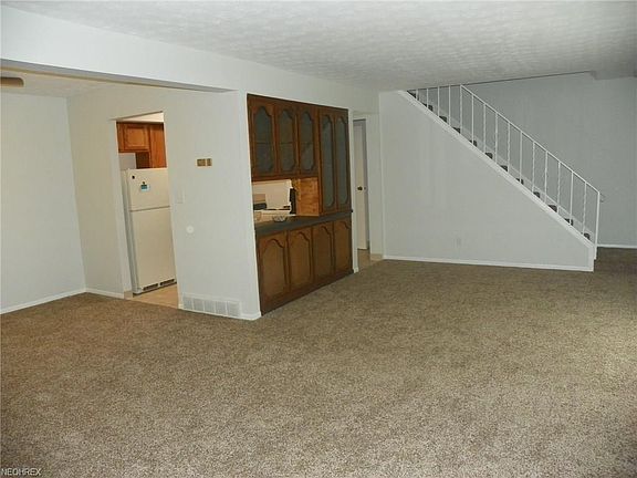 2nd image of 9957 Independence Dr #6C