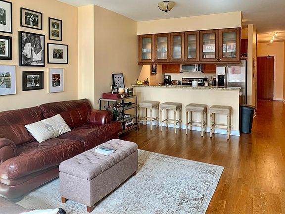 3rd image of 1235 S Prairie Ave #54