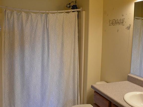 4th image of 111 N Shore Dr APT 5